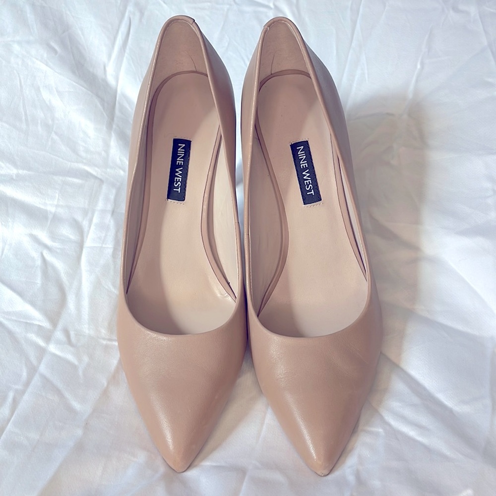 Nine West Nude Pumps Size 8